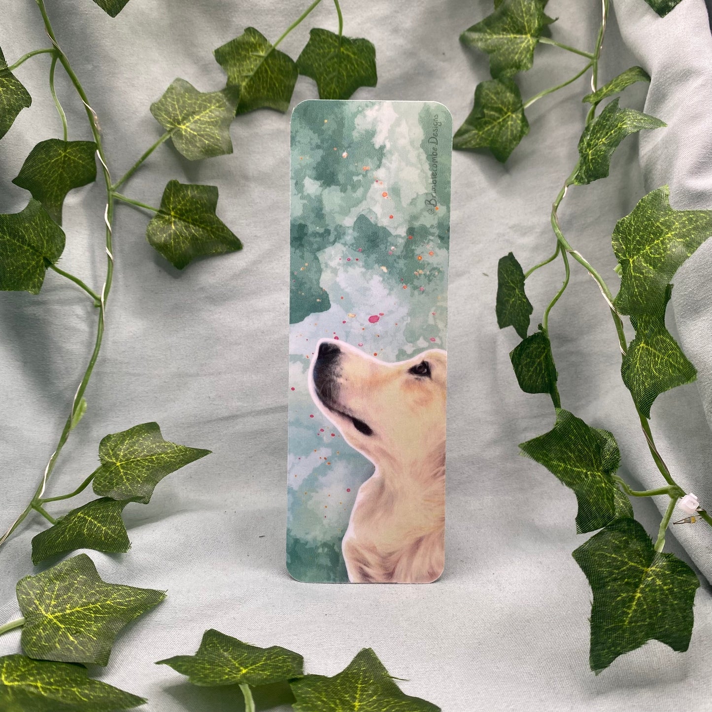 Golden Retriever Illustrated Bookmark